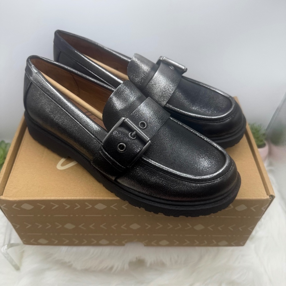 Zodiac Black Loafers with Buckle Detail